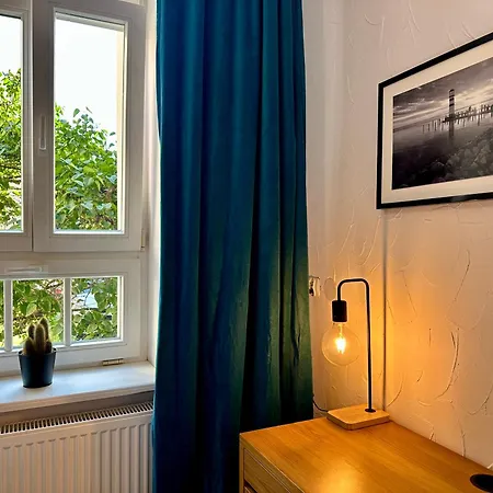 2 Pokojowe Mieszkanie W Centrum & Parking Διαμέρισμα Σόποτ