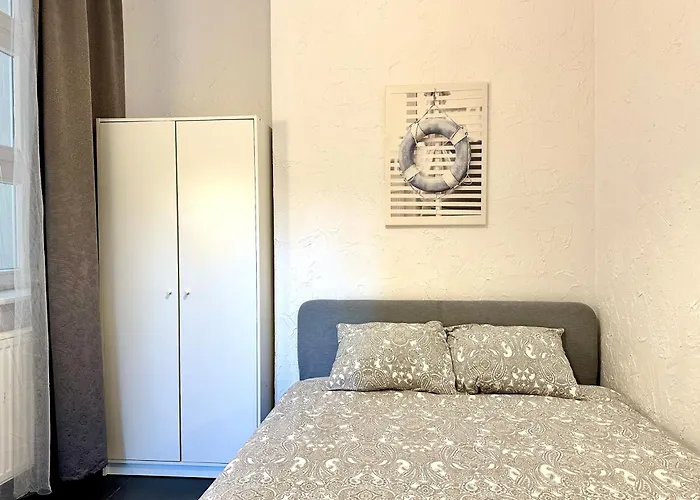 2 Pokojowe Mieszkanie W Centrum & Parking דירה סופוט